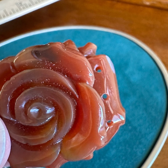 Set of 3 pendants.  Carnelian Rose.  Agate Butterfly. Green Aventurine Flower - Picture 5 of 10